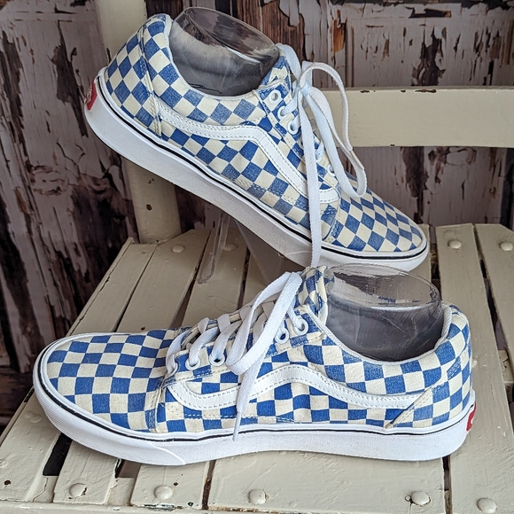 Vans Shoes - Vans off the wall sneakers